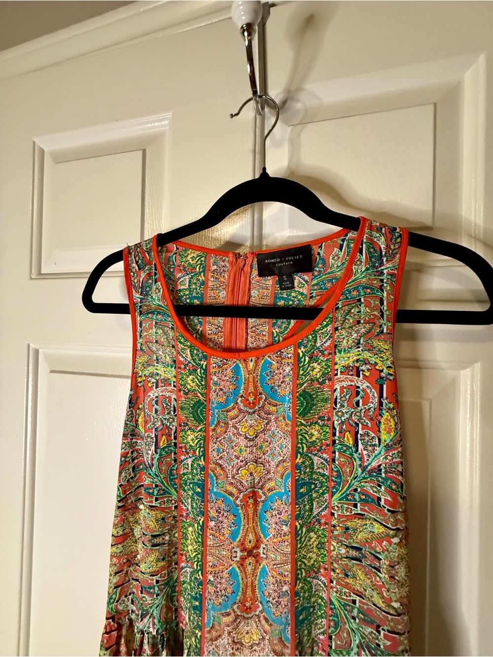 Romeo & Juliet Couture bright summer sleeveless maxi dress